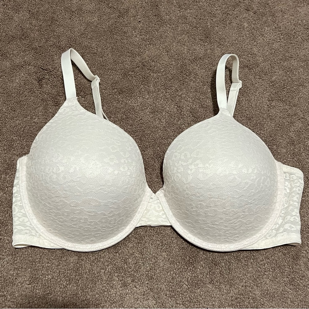Victoria’s Secret PINK Wear Everywhere Lace Lightly Lined Bra